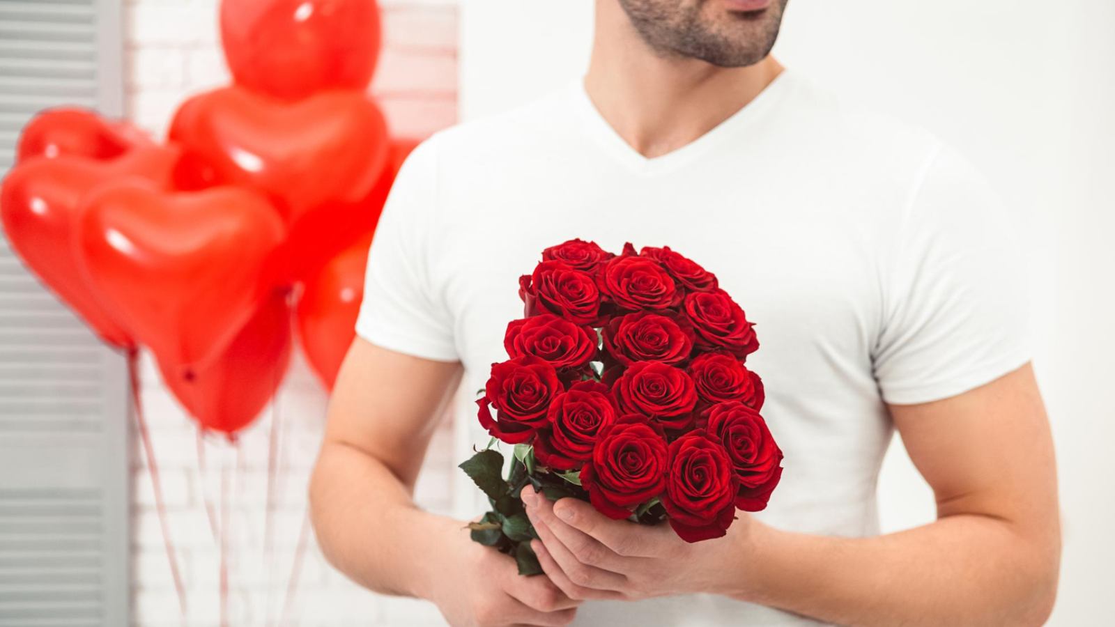 Luxury Roses Dubai same day delivery premium red rose bouquet