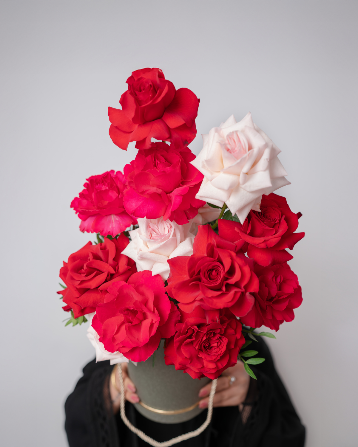 Rose Radiance Flower Box fresh rose arrangement from a best flower shop in Dubai