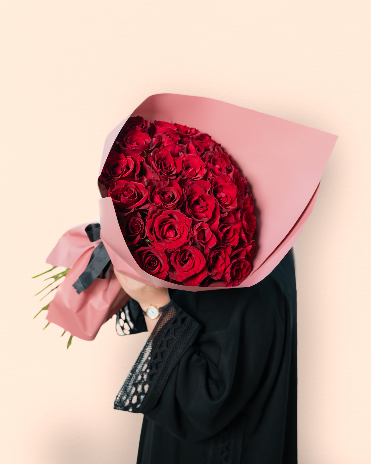 Best Buy Thirty Kisses Flower Bouquet in Dubai