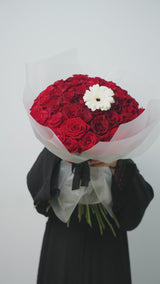 Love's Halo Flower Bouquet